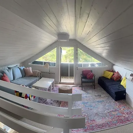Cozy Summer By The Coast